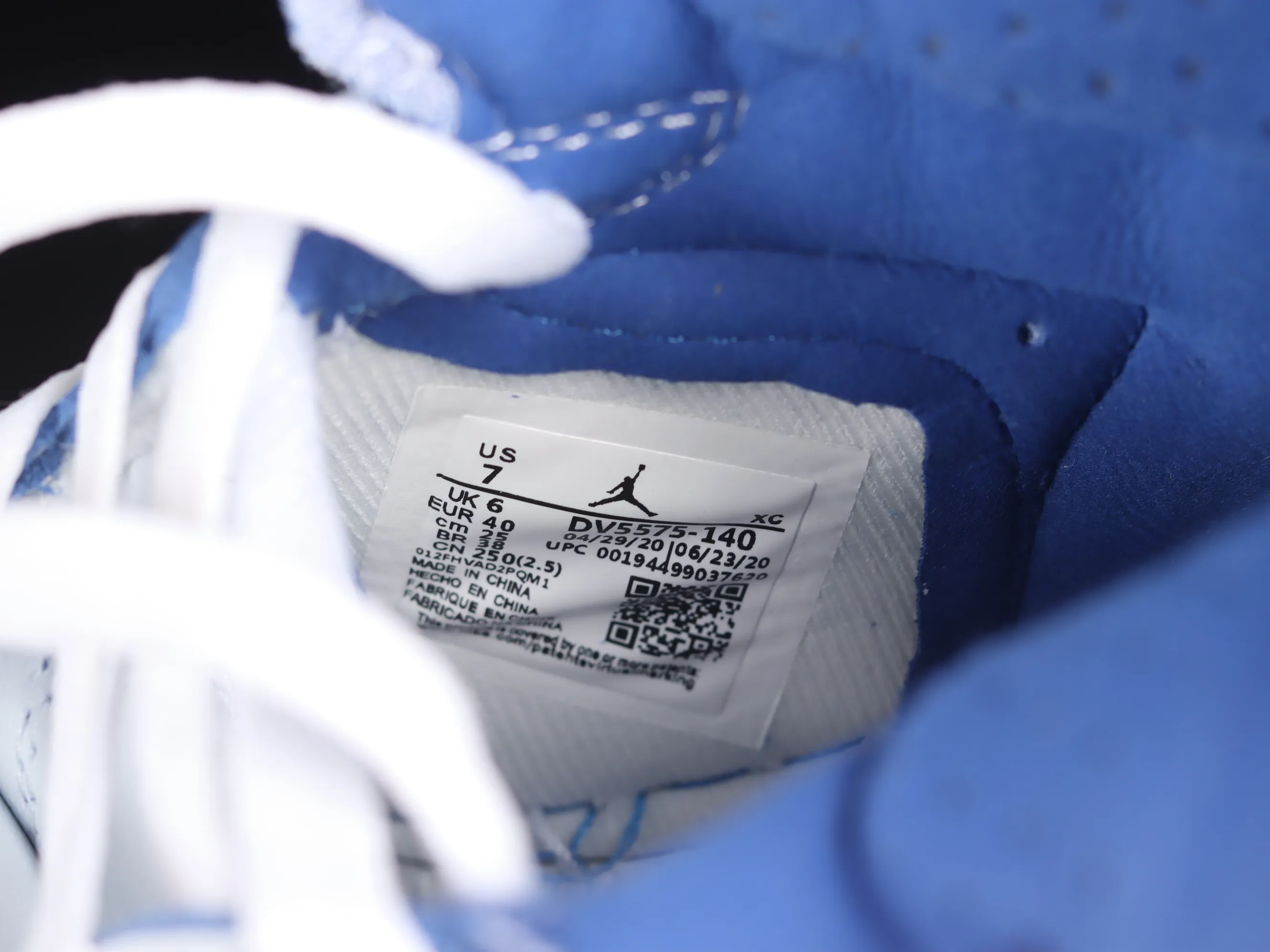 All categories Air Jordan Jordan series basketball shoes Air Jordan 1 High Air Jordan 1 Zoom CMFT "25 Years In China" AJ1 Joe 1 commemorative high-top basketball shoes DV5575-140